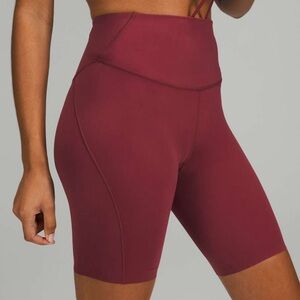 Lululemon Base Pace High-rise short 8” in Mulled Wine size 8